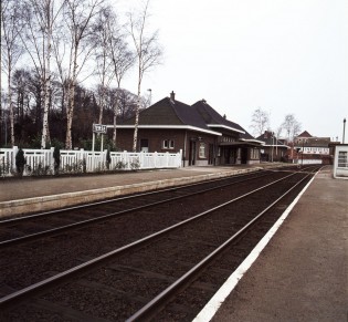 Temse - SNCB K04044-011 (4).jpg